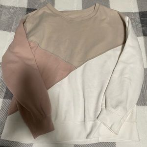 SOLD Womens Abercrombie & Fitch Sweater Large